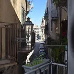 Carlita's In Centro Storico A *