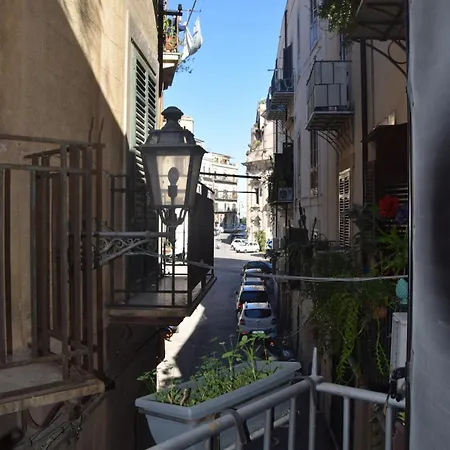 דירה Carlita's In Centro Storico A פלרמו