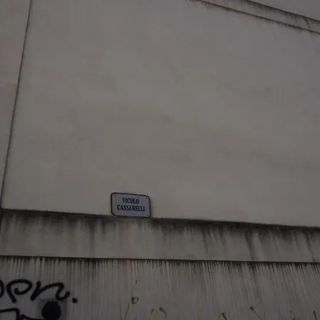 Carlita's In Centro Storico A דירה